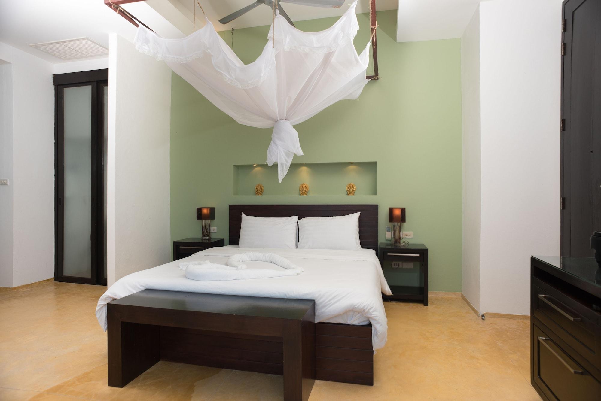 Mandalai Hotel تشالوكلوم المظهر الخارجي الصورة