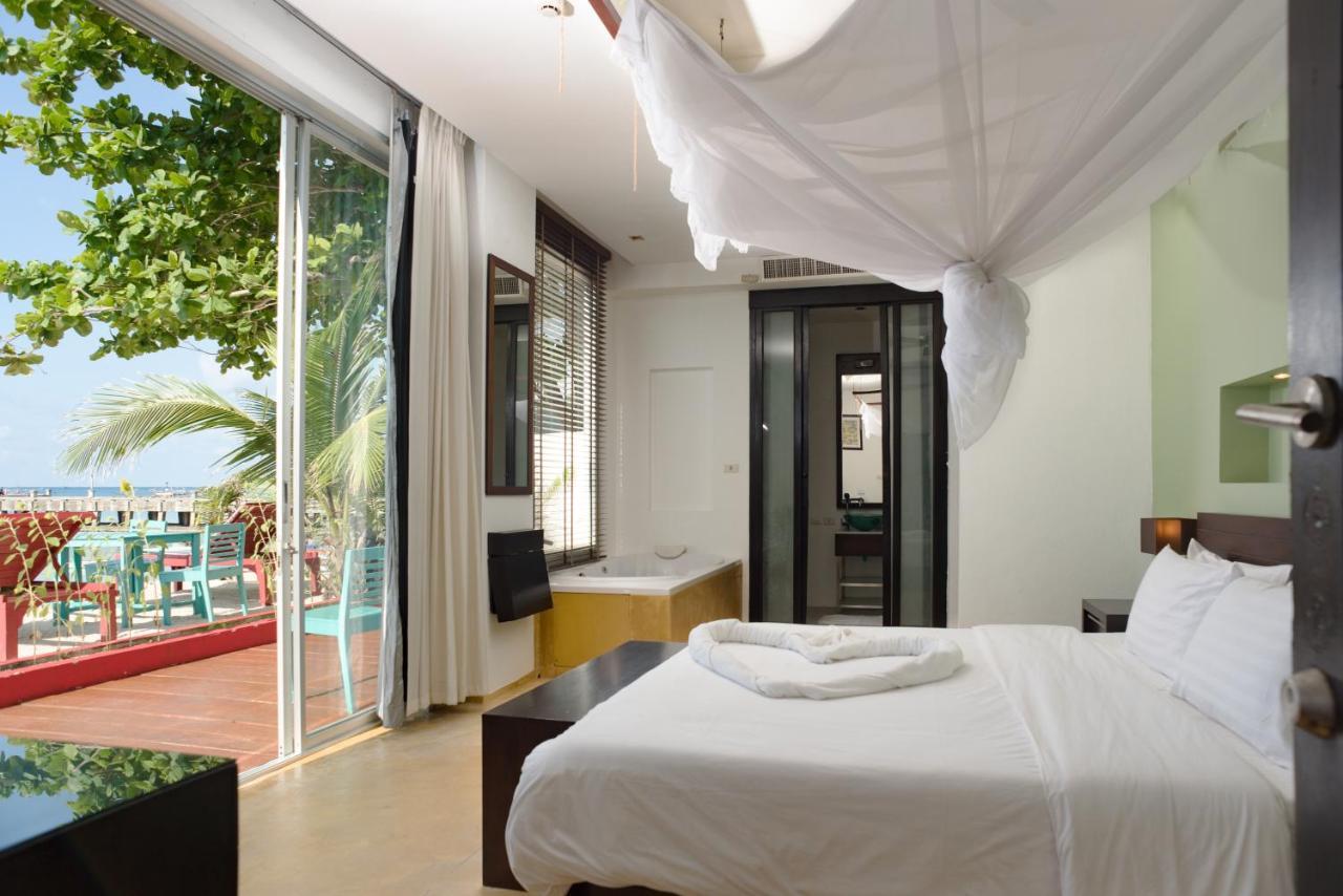 Mandalai Hotel تشالوكلوم المظهر الخارجي الصورة