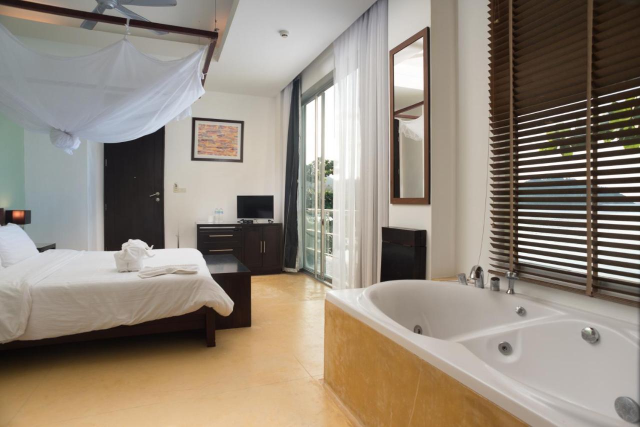Mandalai Hotel تشالوكلوم المظهر الخارجي الصورة