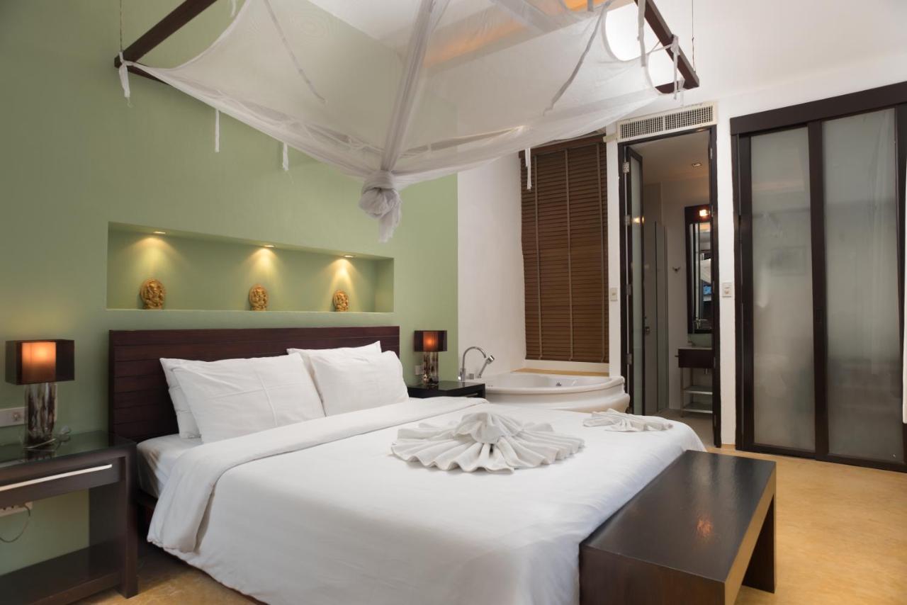 Mandalai Hotel تشالوكلوم المظهر الخارجي الصورة