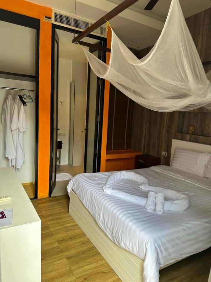 Mandalai Hotel تشالوكلوم المظهر الخارجي الصورة